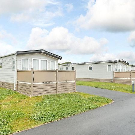 Piran Meadows Resort New Quay Buitenkant foto
