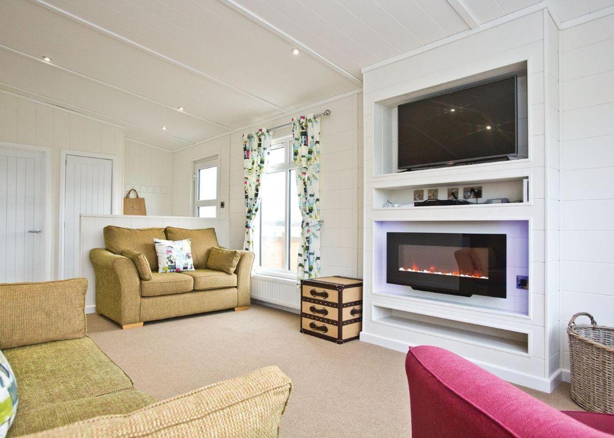 Piran Meadows Resort New Quay Buitenkant foto