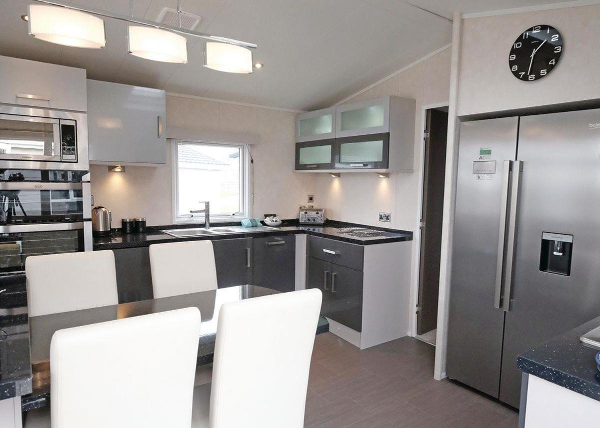 Piran Meadows Resort New Quay Buitenkant foto