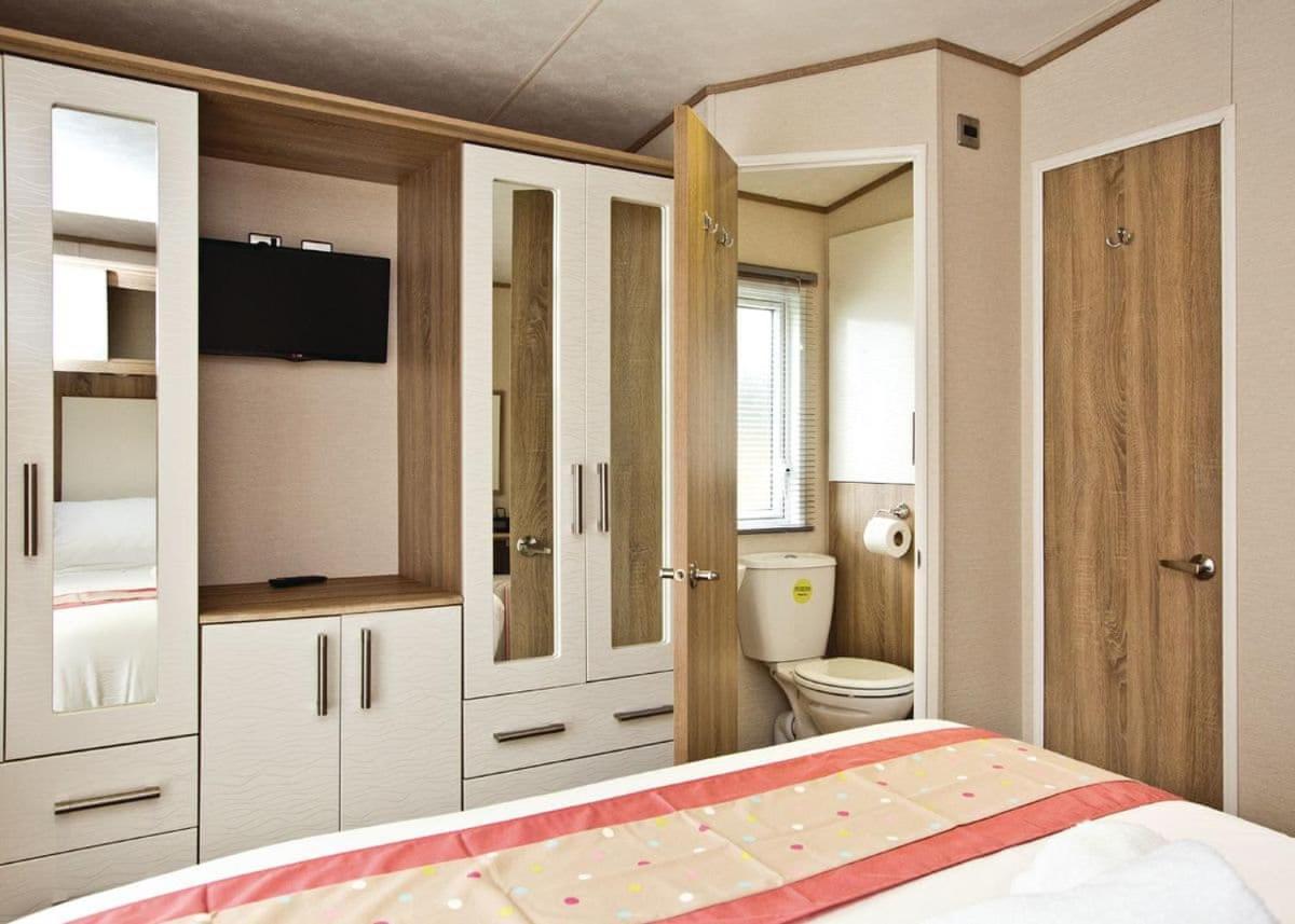 Piran Meadows Resort New Quay Buitenkant foto