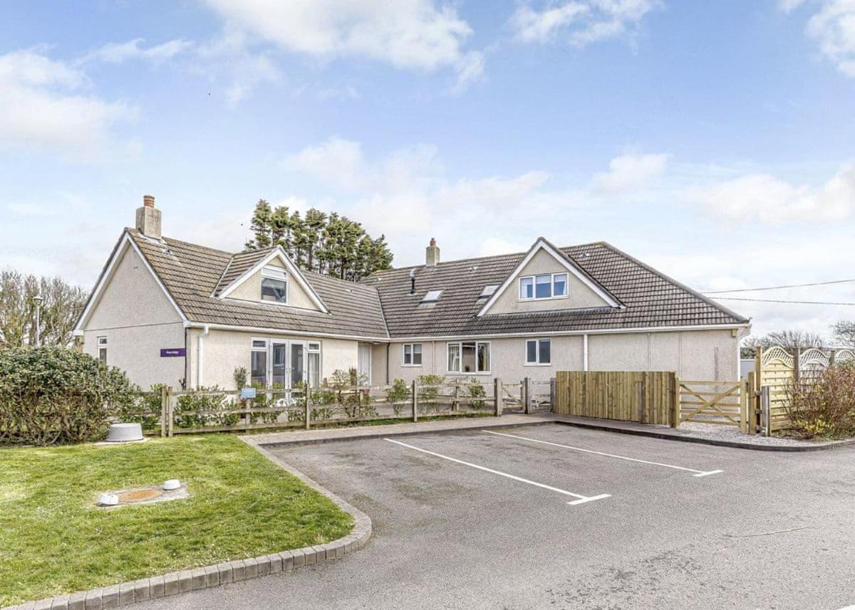 Piran Meadows Resort New Quay Buitenkant foto